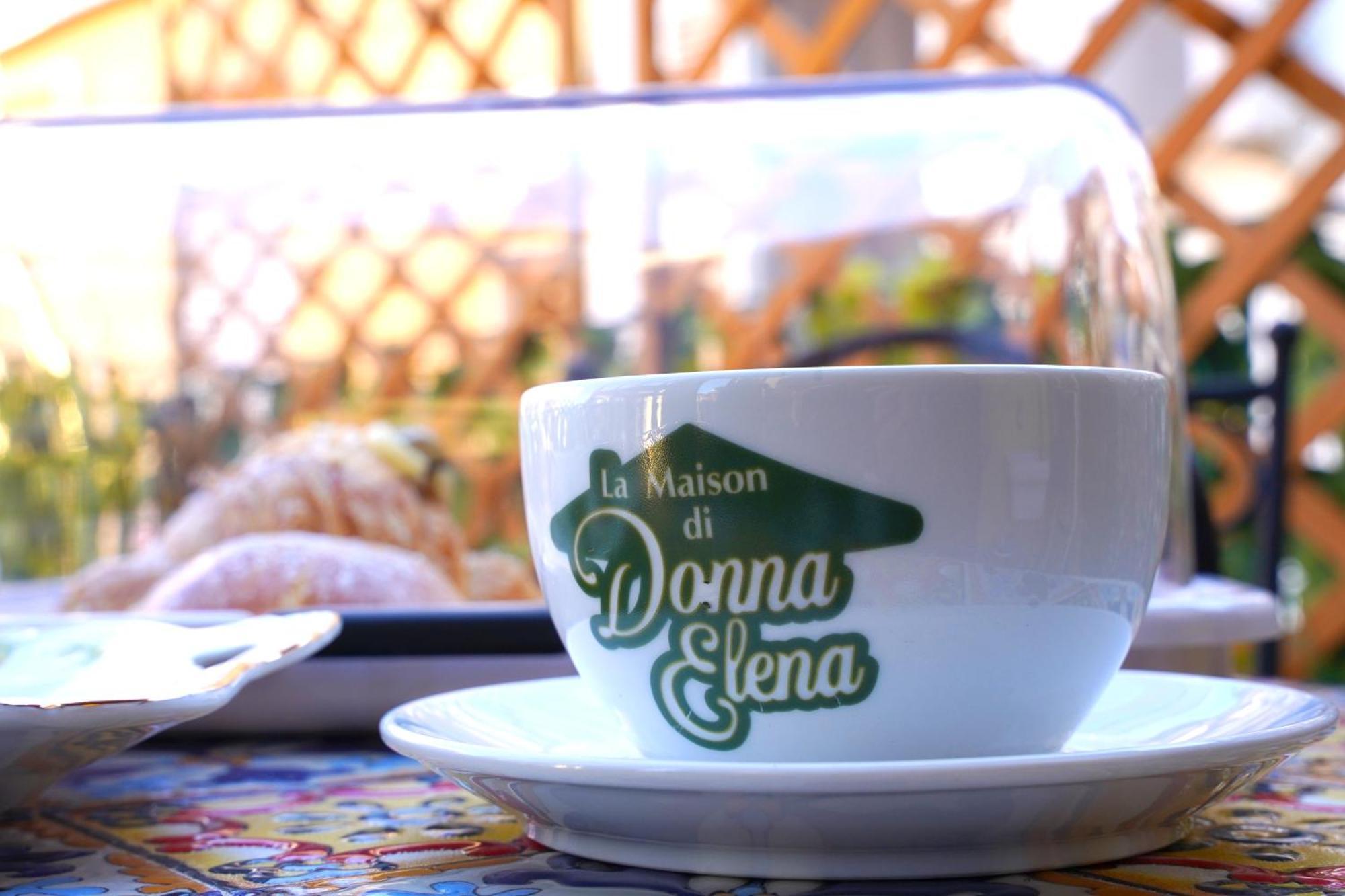 La Maison Di Donna Elena Cercola Eksteriør billede